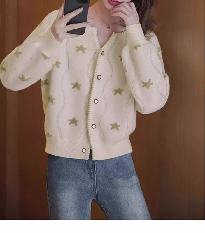 A stylish and unique round-neck long-sleeved, fresh five-pointed star jacquard knitted sweater for women, a new spring and Autumn 2024 cardigan top pic 8