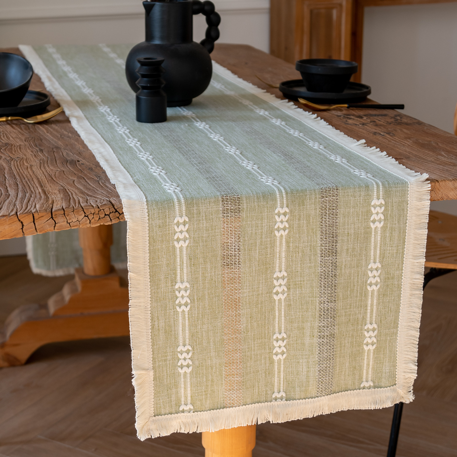 (Light Moon - tassel) American-style hollowed-out table flag woven home coffee table TV cabinet Hotel bed flag Yama pic 4