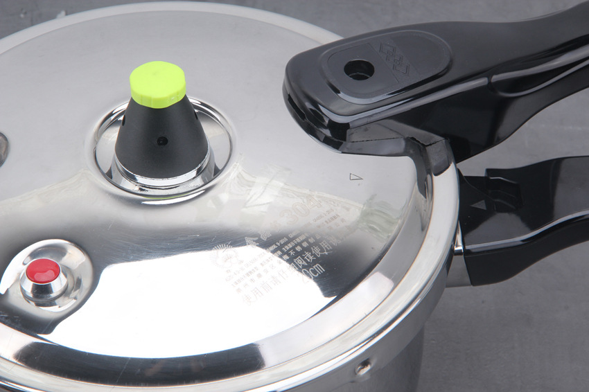 304 stainless steel pressure cooker thickened, suitable for commercial and household pressure cookers, gas stoves and induction cookers. Stainless steel cookware pic 7