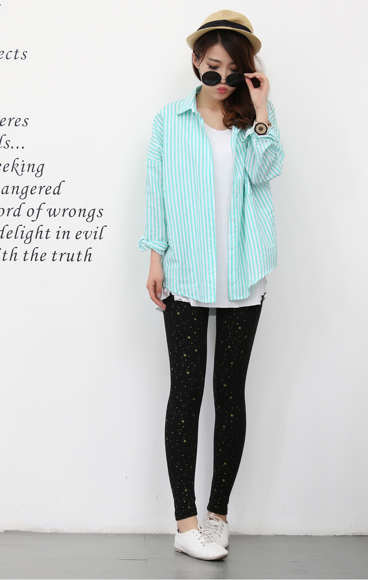 The new basic slimming style from Dongdaemun, South Korea, featuring star-studded nine-inch skinny leggings pic 13