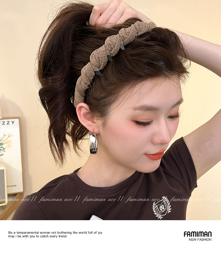 High top fabric hair band for women, 2025 new style anti-slip headband for washing face, high-end, stylish and fashionable hair clip and hair accessory pic 5