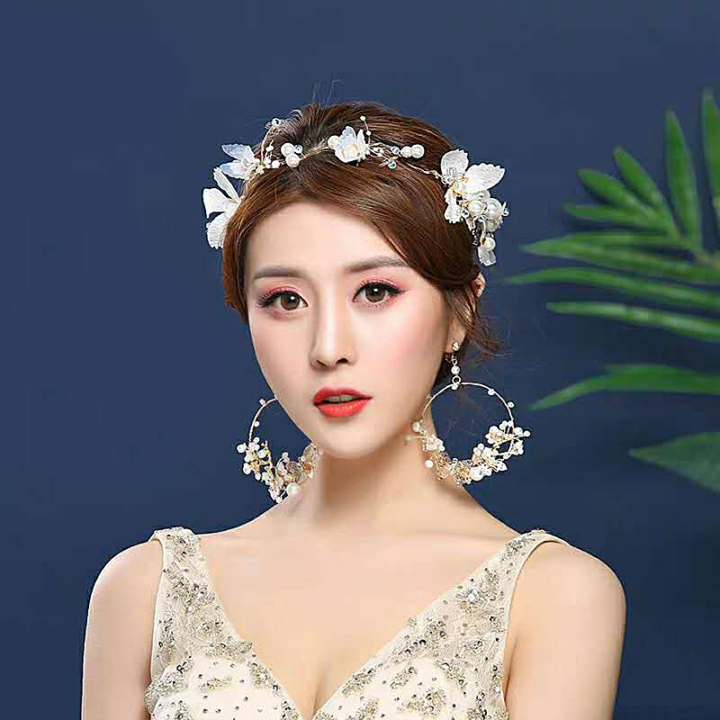 Bride earrings, European and American geometric exaggerated earrings, butterfly-shaped earrings without ear holes, ear clips, pendants, earrings, wedding accessories pic 2