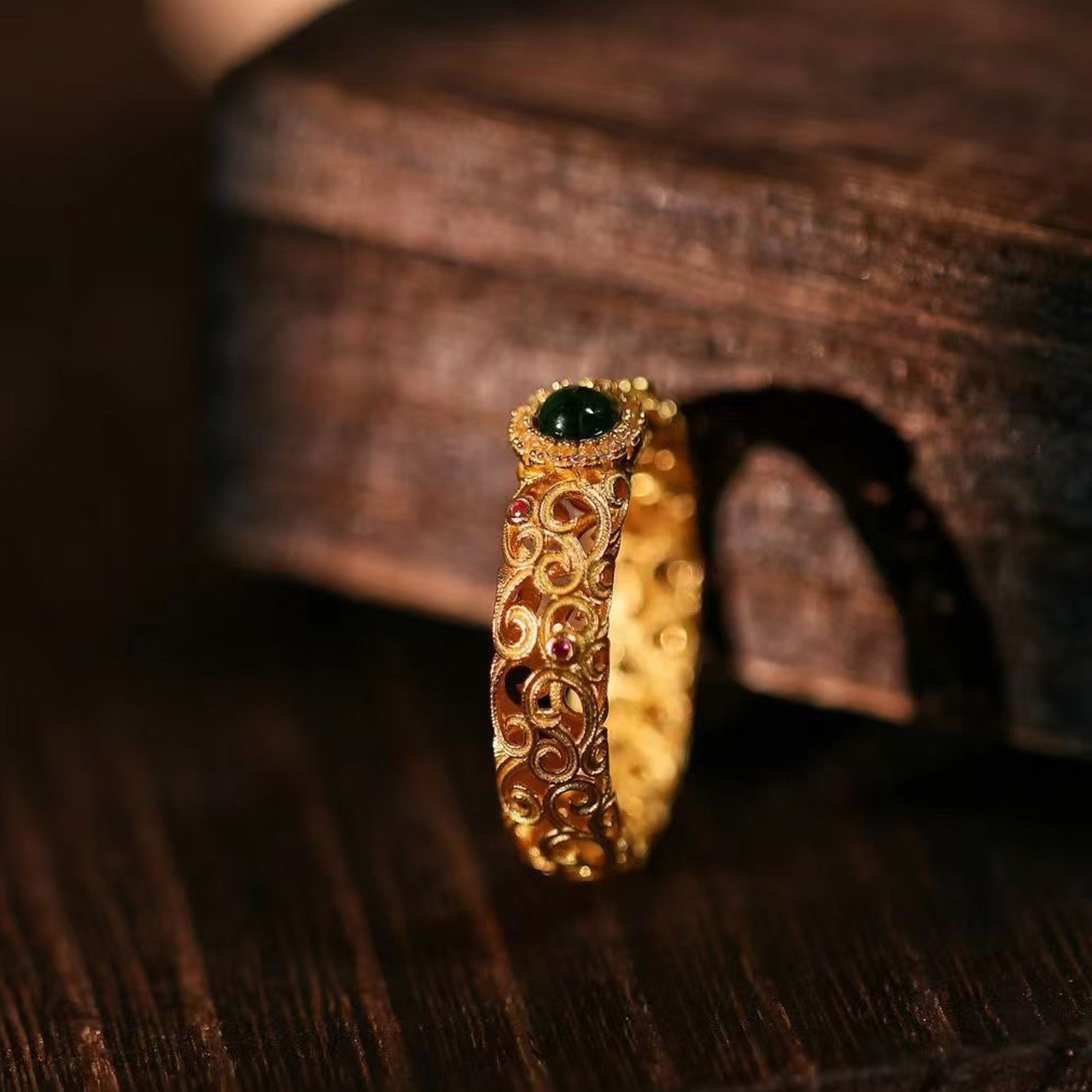 Natural jade A-grade carved ring for men and women, 925 silver thread inlaid with ancient method hollowed-out ring, retro court style pic 13