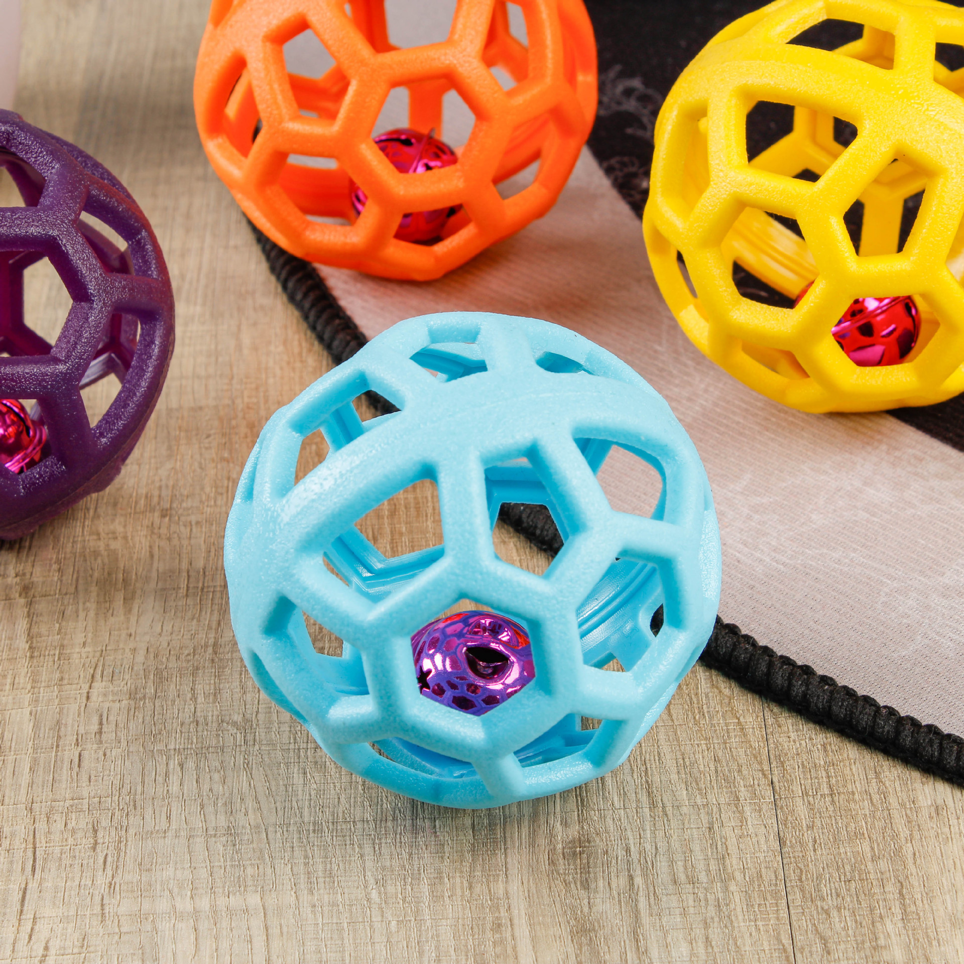 Hot-selling pet toy balls, durable dog toys, TPR geometric hollowed-out balls, teething pet cat and dog supplies wholesale pic 10