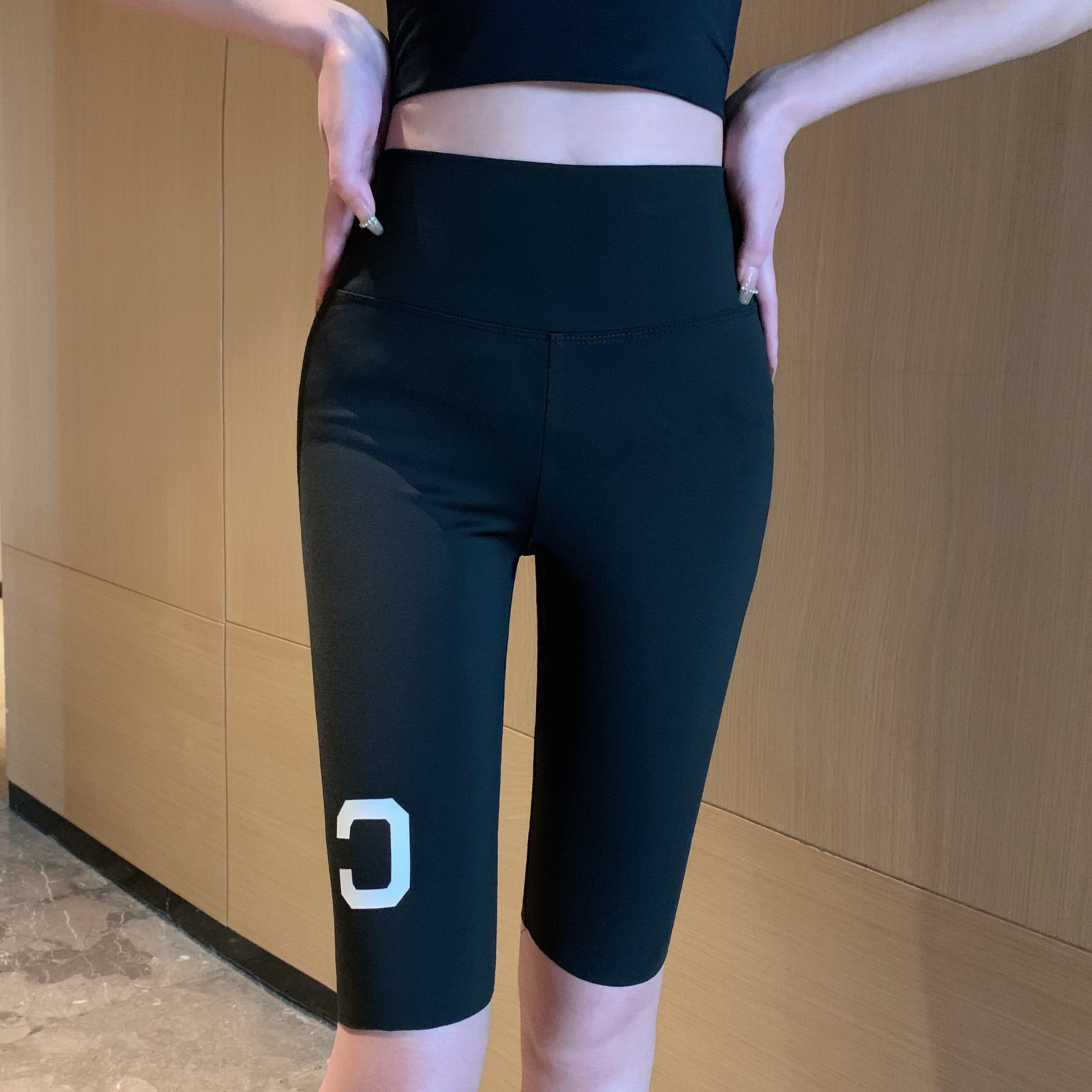 Three-point shark pants leggings for women, five-point summer thin tight-fitting outerwear, and nine-point letter-shaped belt-cinching and hip-lifting Barbie pants pic 89