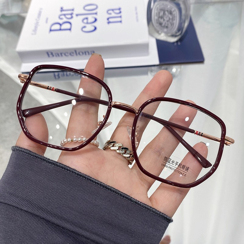The same style of large face anti-blue light slimming natural face glasses as Internet celebrities, olive green anti-ultraviolet Douyin live streaming Instagram glasses pic 6