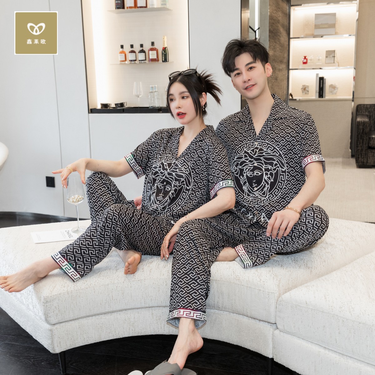 春夏新款冰丝情侣睡衣女短袖长裤套装男士高级感家居服外穿欧美风详情1