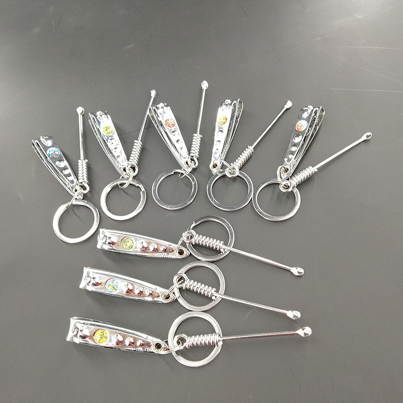 Metal keychains, nail clippers, ear spoons, 3-piece set, portable keychains, 1 yuan source, 2 yuan wholesale pic 2