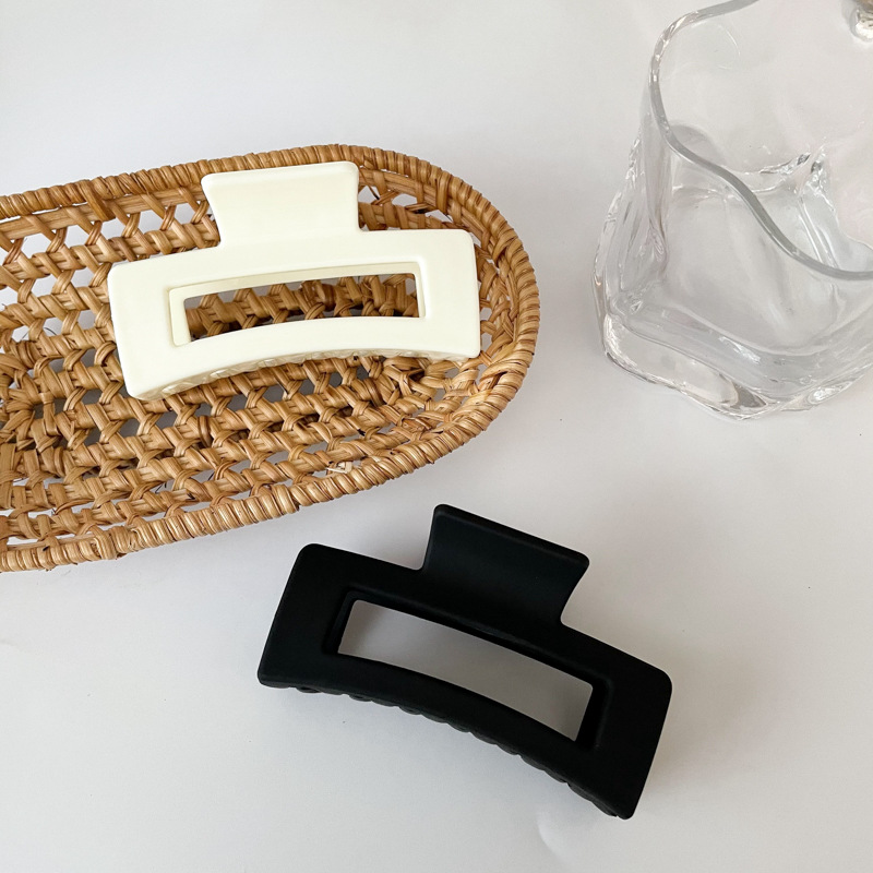 13CM curly hair clip, large hair volume, Korean-style ponytail hair accessory, high-end shark clip wholesale in Yiwu pic 29