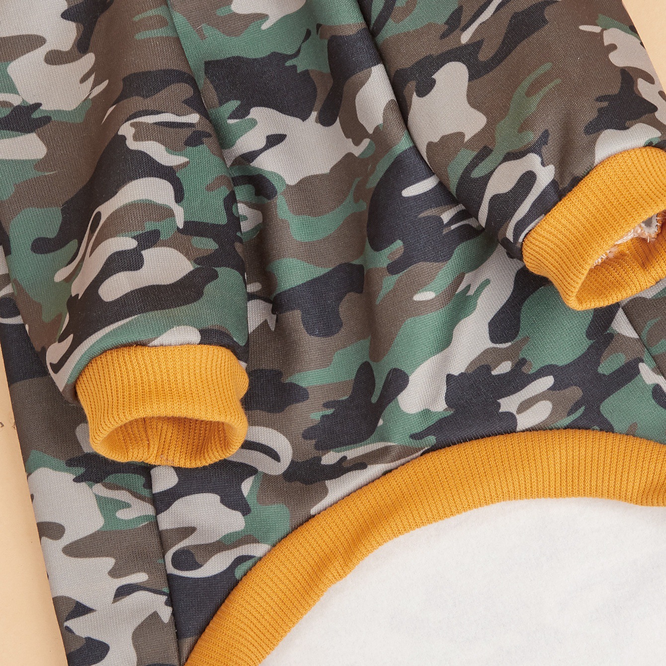 Maidi Spring and Autumn collection with thin fleece camouflage printed sweatshirts, pet dog clothing, Teddy bear, Golden Retriever autumn and winter pet clothing pic 19