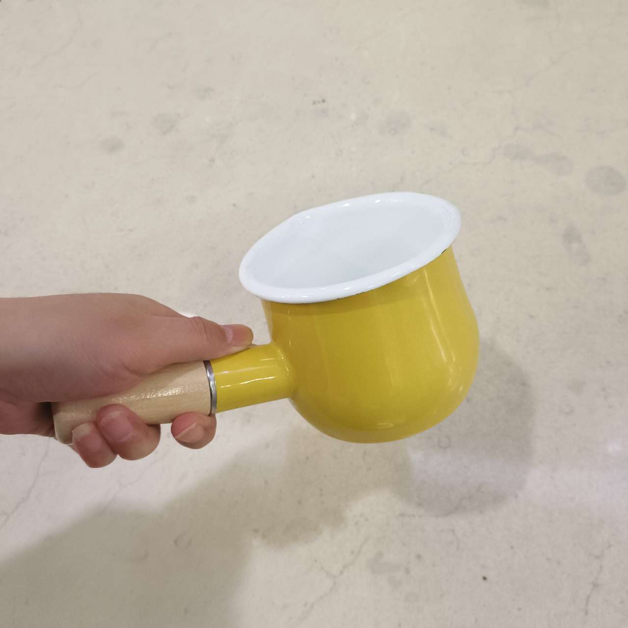 Thickened enamel milk cup, cute INS style, fresh and adorable. Enamel single-handle milk pot, wooden handle, Japanese and Korean enamel kitchenware batch pic 5