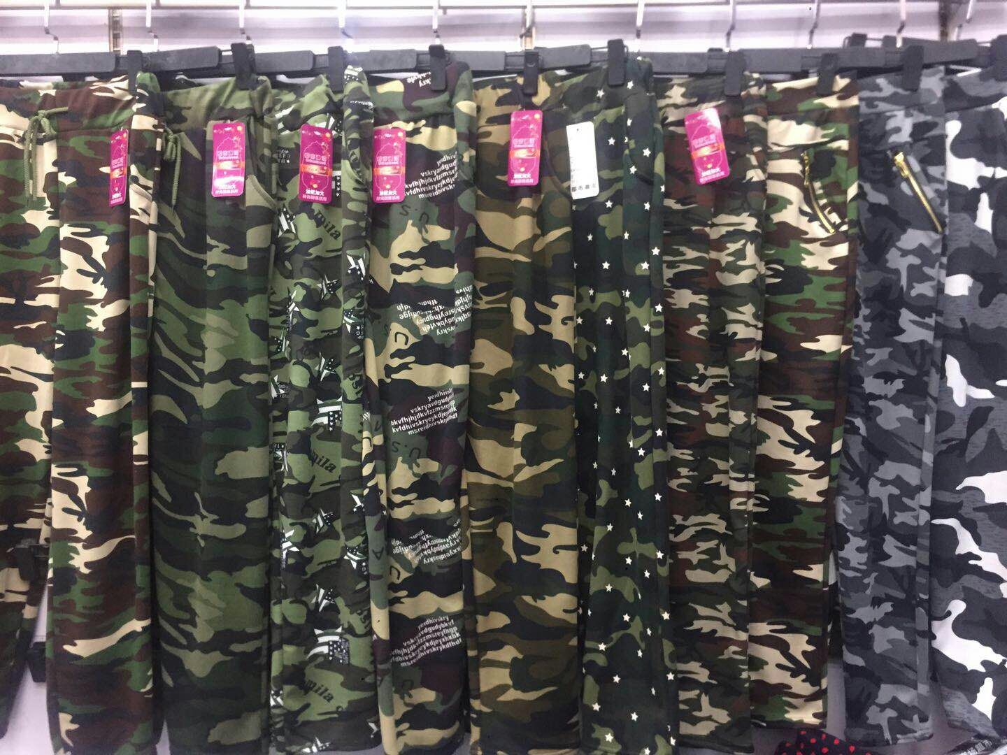 For middle-aged and elderly women in autumn and winter, add fat, oversized, brushed, drawstring camouflage pants, and add fleece milk silk casual leggings for small feet pic 13
