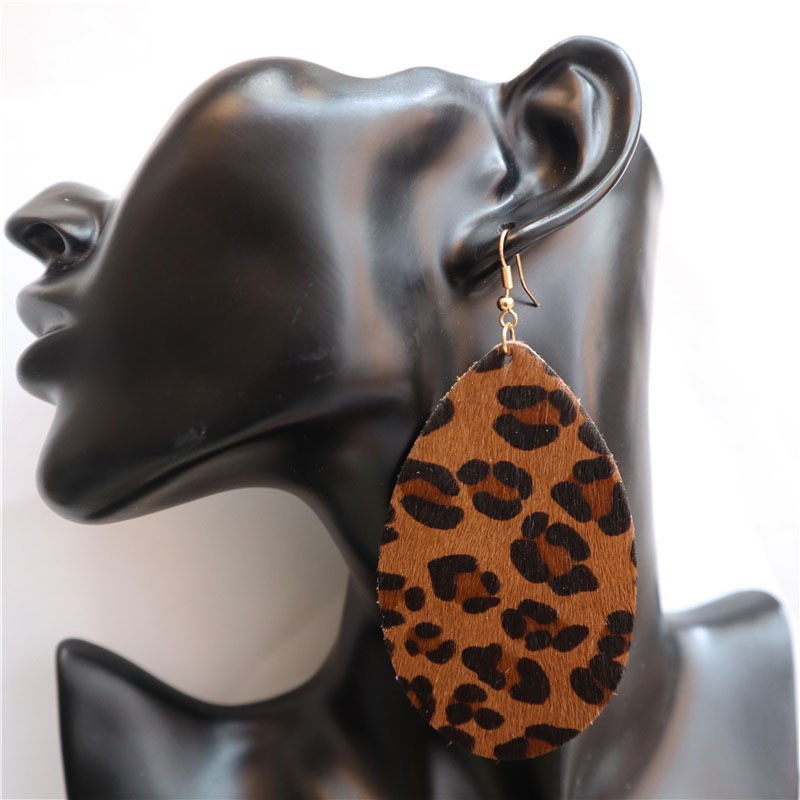 Yiwu Hauniu genuine leather Hauniu leather products, custom-made finished earrings and various accessories pic 1