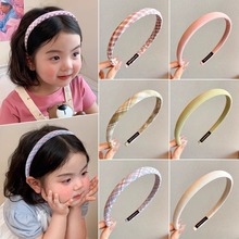 Large, cute plush pudding bear hairpin, half hair clip at the back of the female head, autumn and winter one-line duckbill clip, scratch-clip headwear pic 19