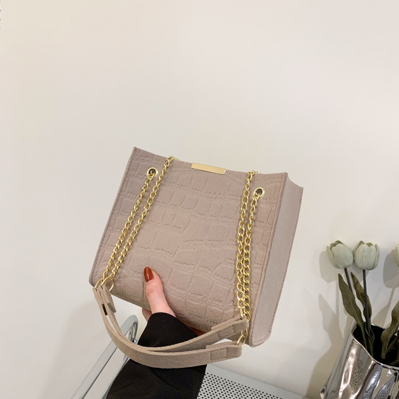 2024夏季新款购物袋纱网透明时尚单肩网纱沙滩包大容量网眼托特包详情15