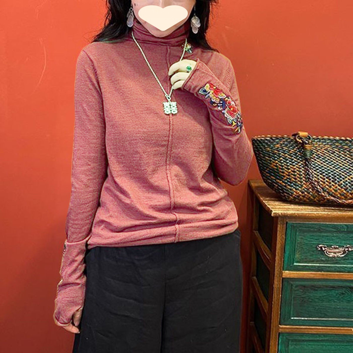 Cotton-embroidered collar base layer shirt with ethnic style, fashionable and versatile, a new spring collection of thin women's T-shirts for 2022 pic 11