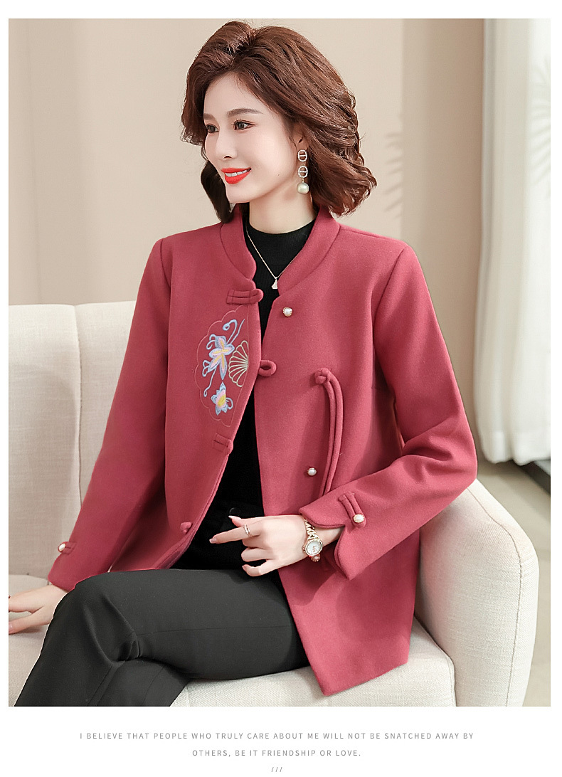 New autumn coat for middle-aged mothers in 2024, a new Chinese-style and stylish spring and autumn woolen overcoat for middle-aged and elderly women pic 48