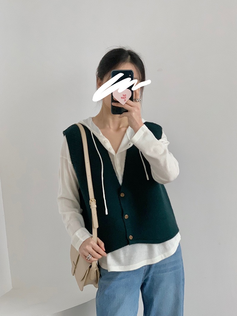 Korean Spring new style: Simple solid color, loose, striped V-neck knitted small vest cardigan for women 2727 pic 19