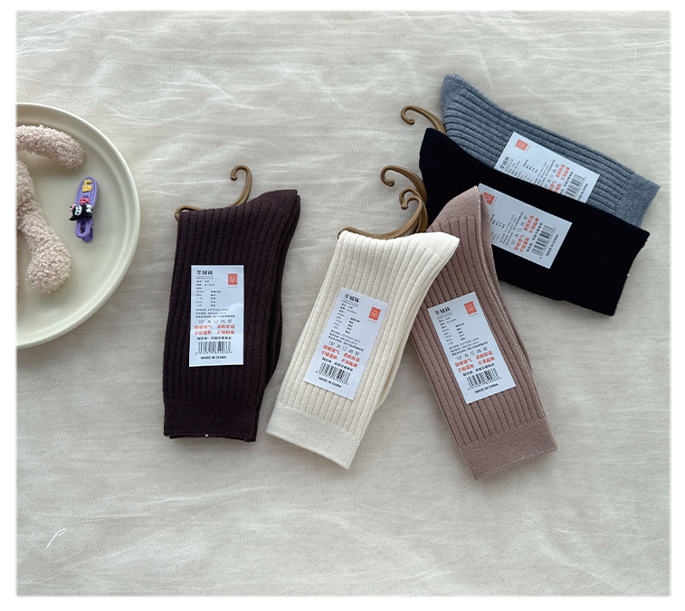 袜子地摊一件代发保暖羊毛袜子女士秋冬新款 加厚休闲诸暨中筒女袜 纯色双针中筒袜一件代发详情13