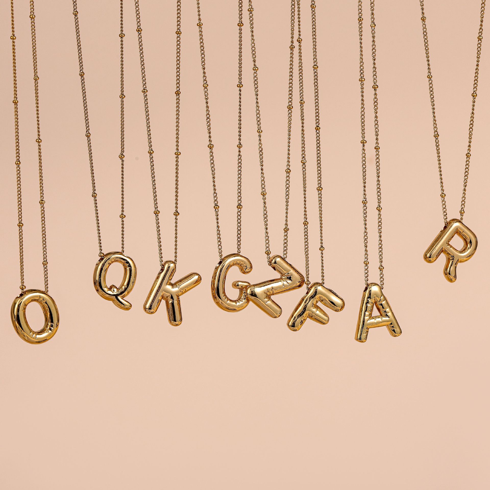 臻茫跨境钛钢网红爆款好看不锈钢项链常规派对气球字母吊坠项链女详情3