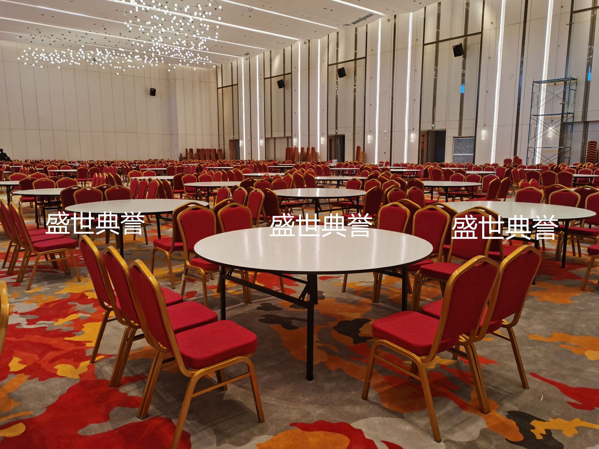 随州五星级酒店铝合金宴会椅子会议中心折叠椅饭店宴会厅餐桌椅详情6