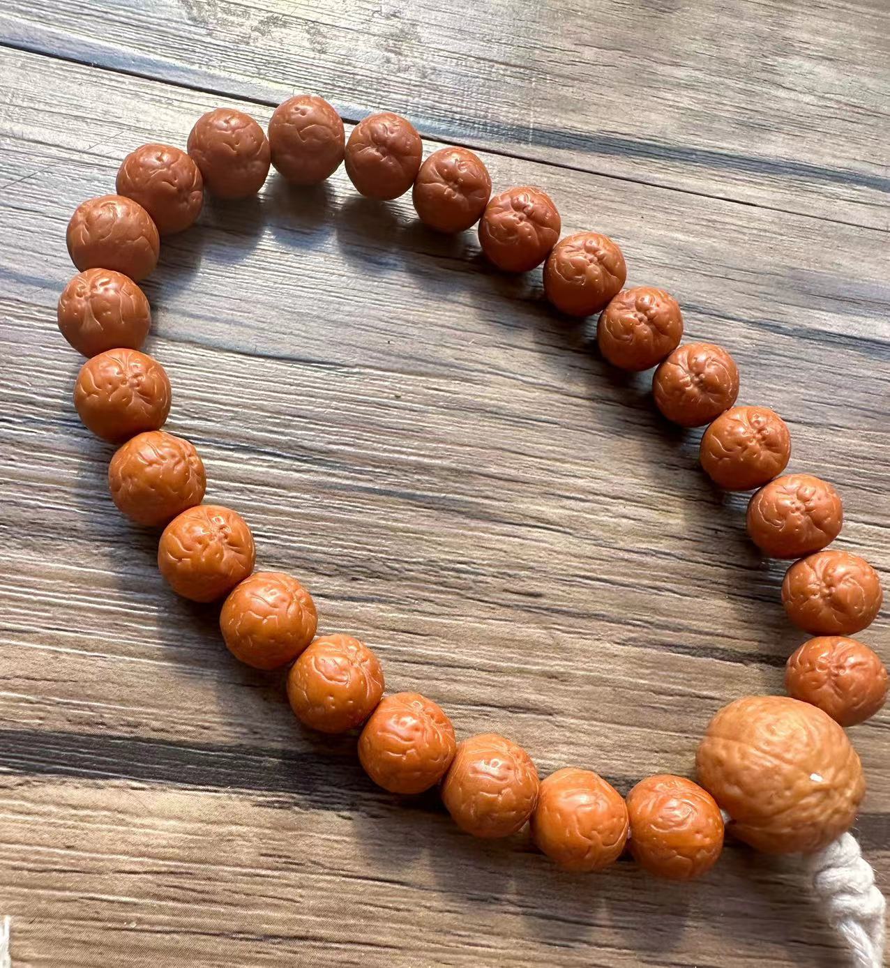 精品猴头菩提雕刻10mm凤眼手持珠鲨鱼背龙须虎爪老型桶珠京八棱财神大土豪猴头菩提子佛珠念珠盘玩手串文玩手链文玩手串详情19