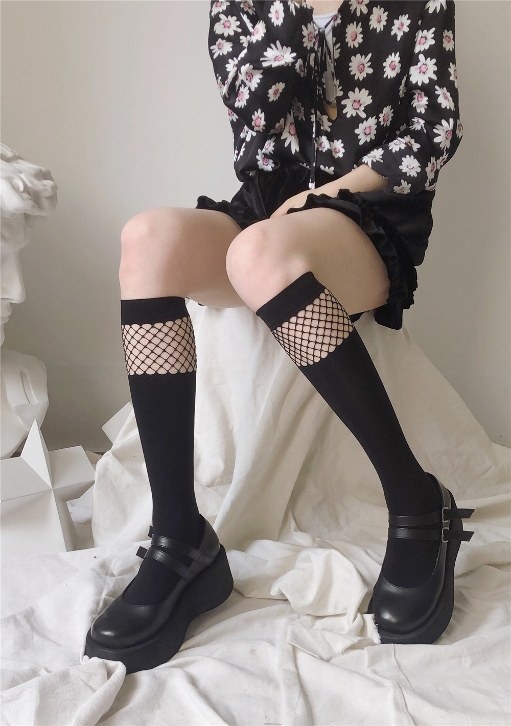 Autumn new collection: One-piece formed spliced net socks, calf socks, cool jk dark style, ins black mid-calf socks pic 13