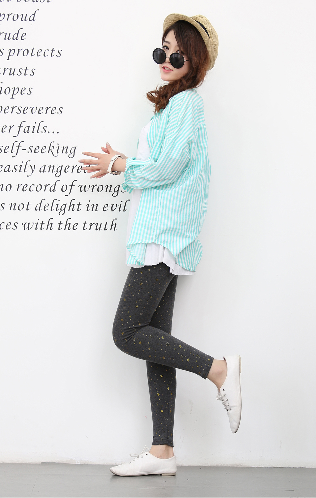 The new basic slimming style from Dongdaemun, South Korea, featuring star-studded nine-inch skinny leggings pic 27