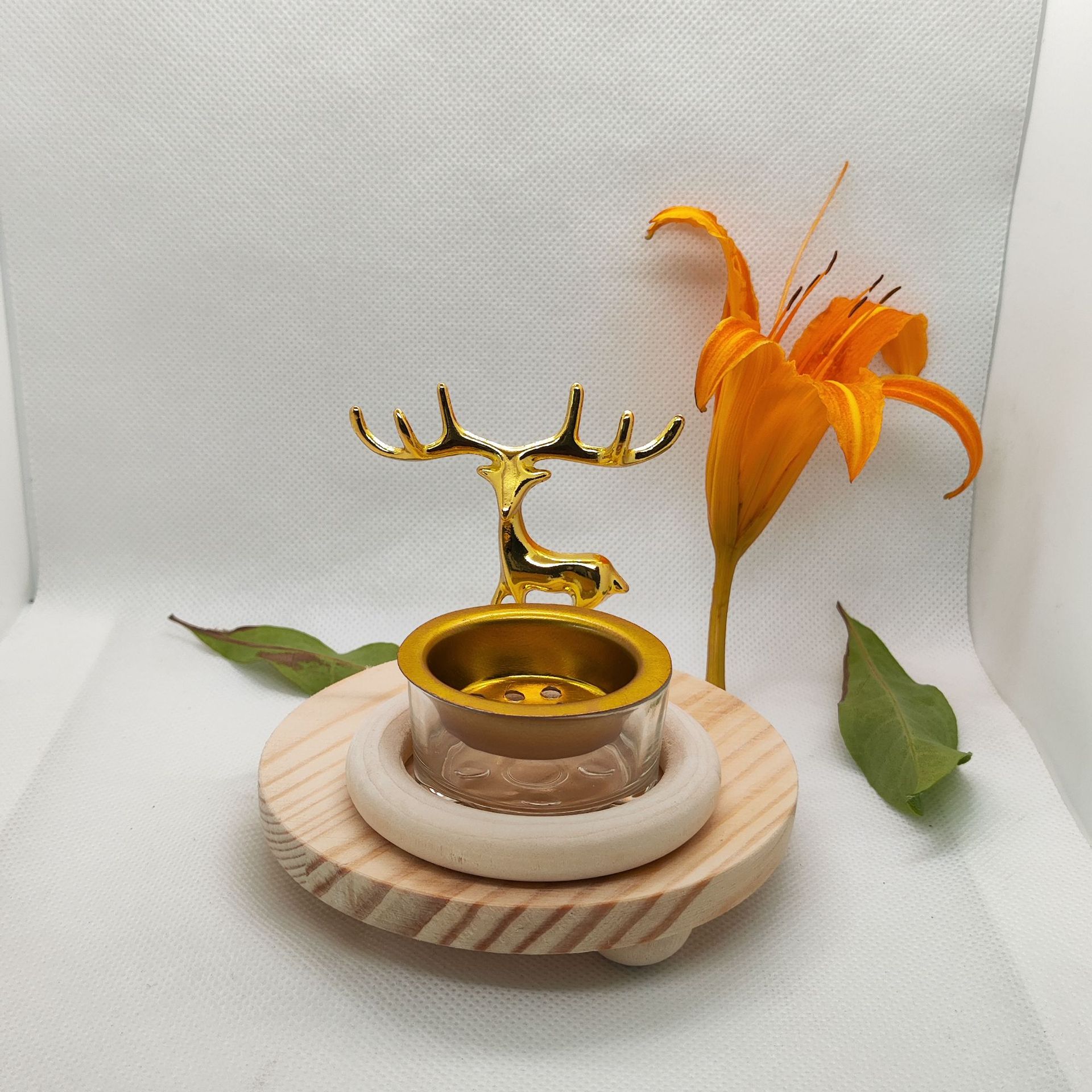 跨境创意中东阿拉伯木座金属站鹿金塔香炉厂家原创详情9