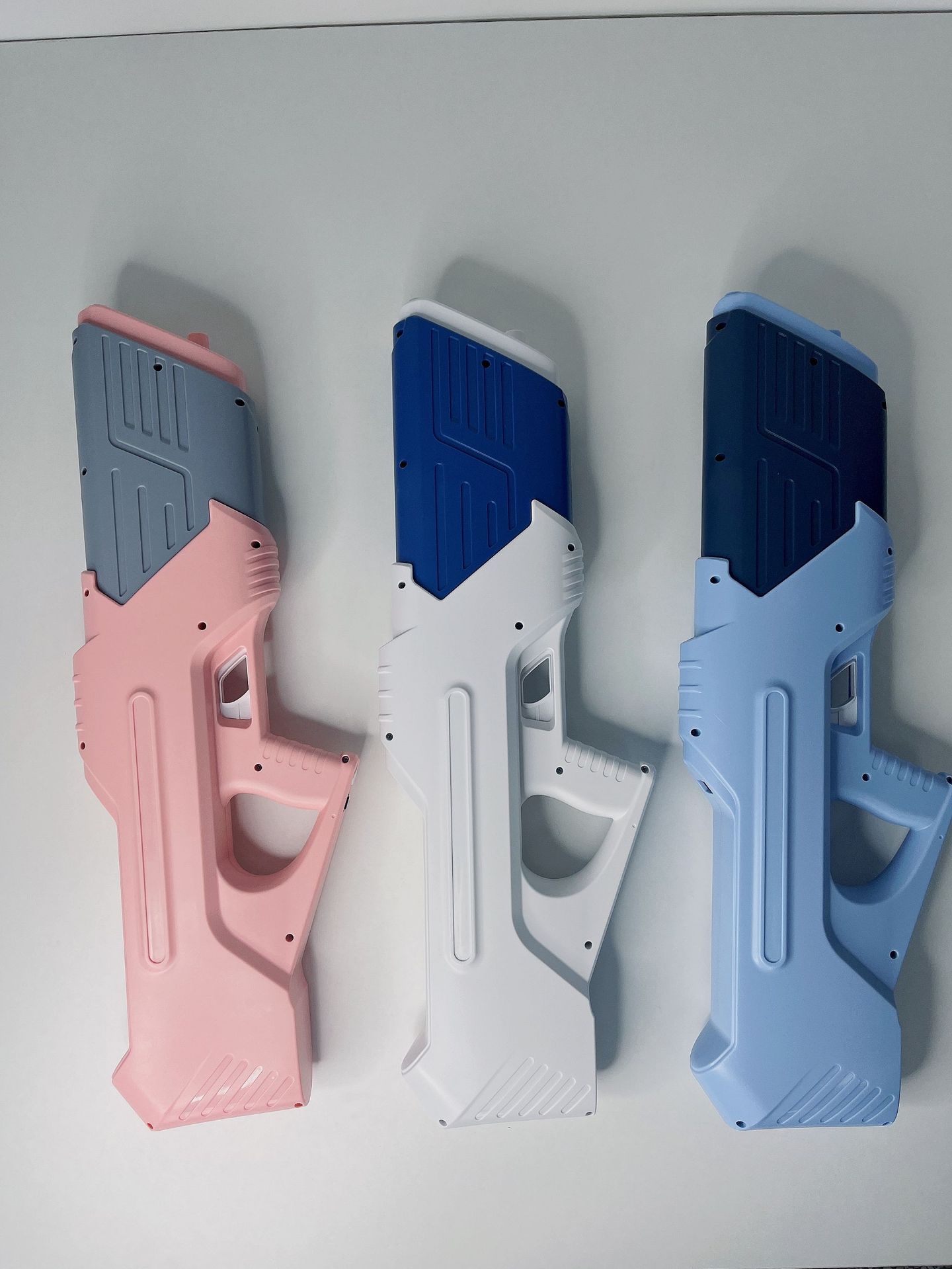 Wholesale of the third-generation fully automatic electric toy water gun with continuous firing and water splashing stick, a popular online product pic 11