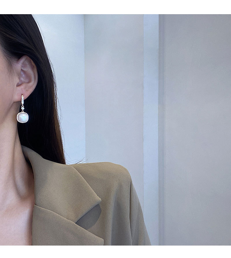 韩国复古珍珠吊坠耳环女ins潮轻奢超闪微镶锆石耳钩款耳饰品批发详情14