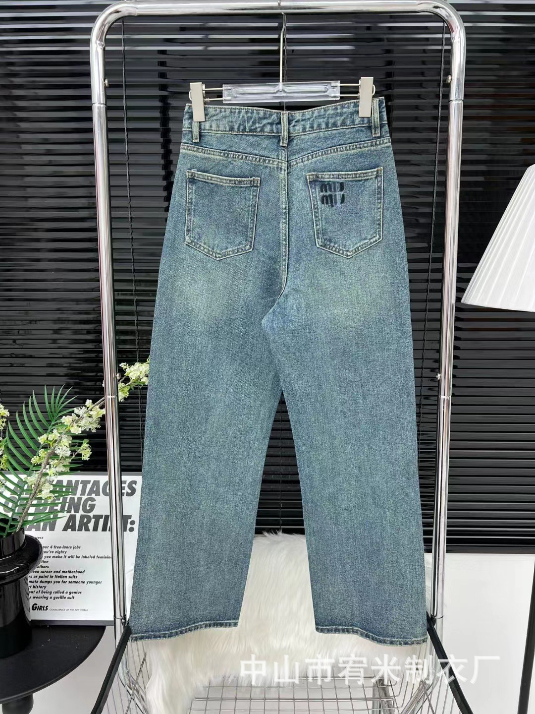 南油高品质MiuMiu满钻刺绣字母女士牛仔新款长裤一件代发阔腿显瘦详情13