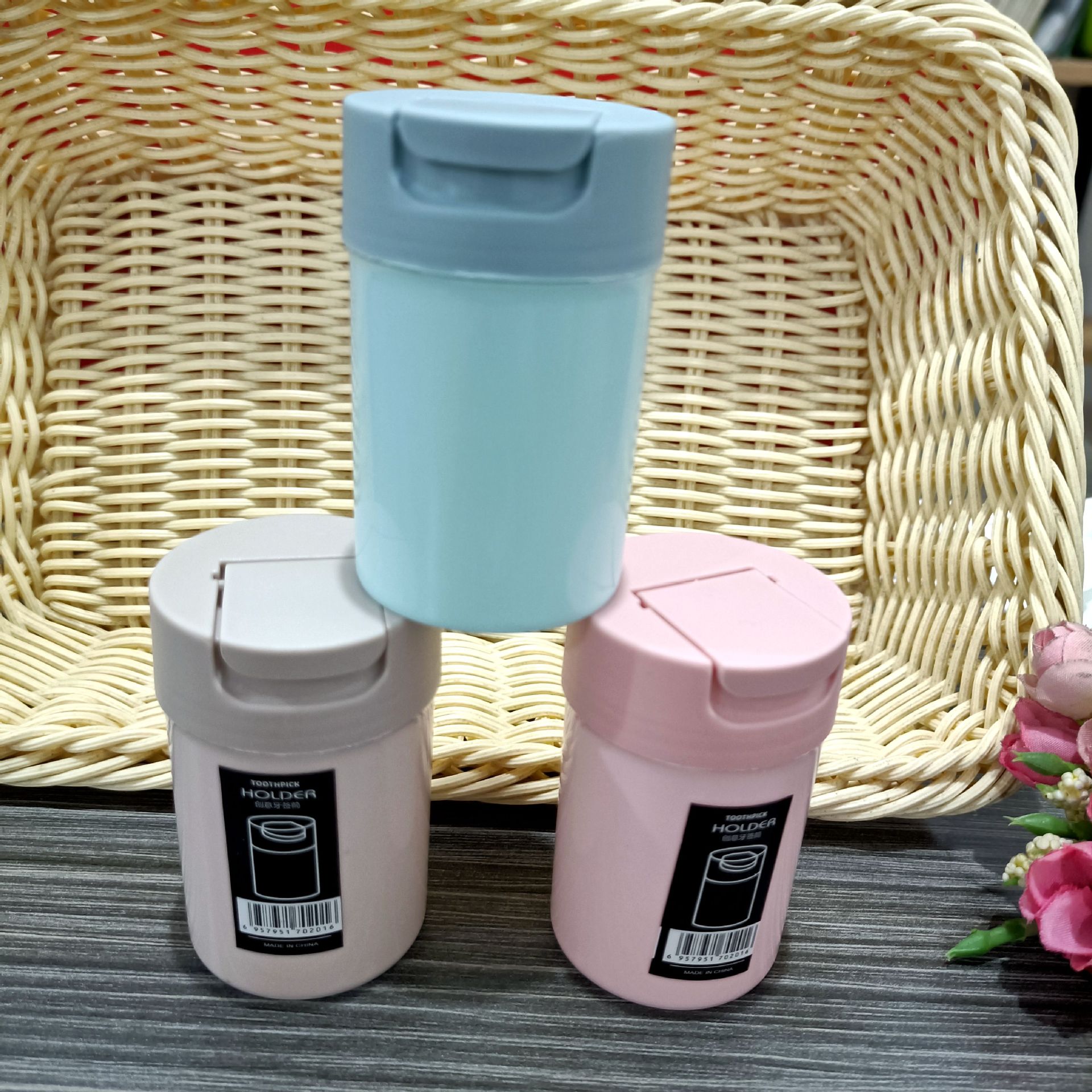 Korean-style colored toothpick boxes, colored toothpick buckets, fashionable toothpick boxes, supermarket and shopping mall toothpick cylinders, wholesale at 1 yuan or 2 yuan pic 5