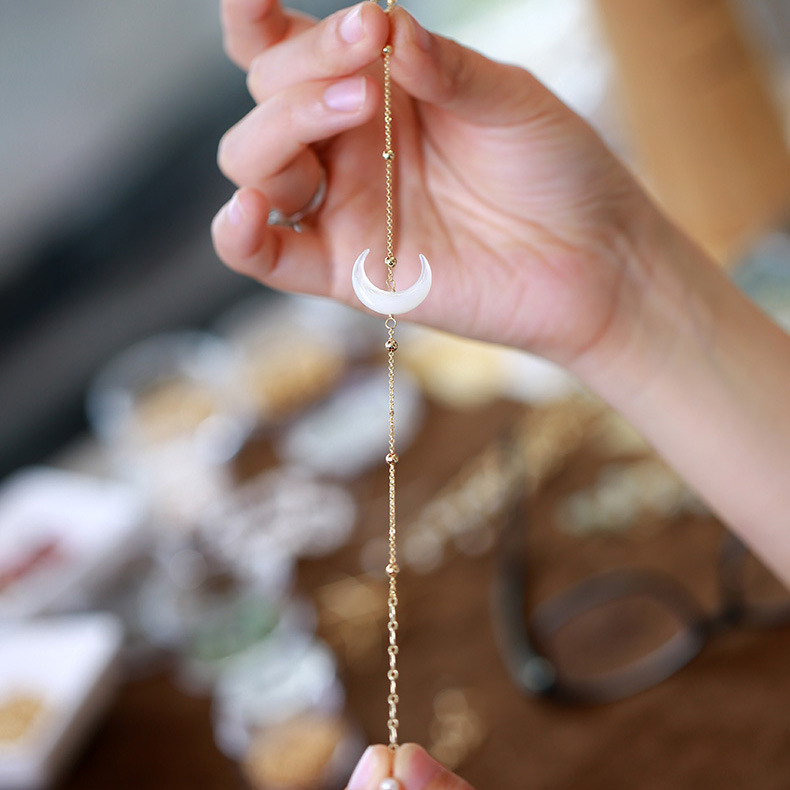 Natural Hetian jade chain S925 Silver Water Ice Moon style White Butterfly Shell Moon bracelet, one-piece consignment pic 3