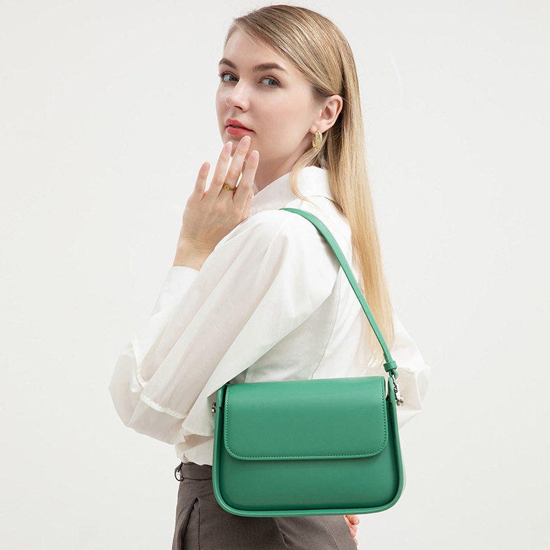 跨境新款2024秋季复古马鞍包小方包女百搭高档真皮感手提斜挎包包详情21