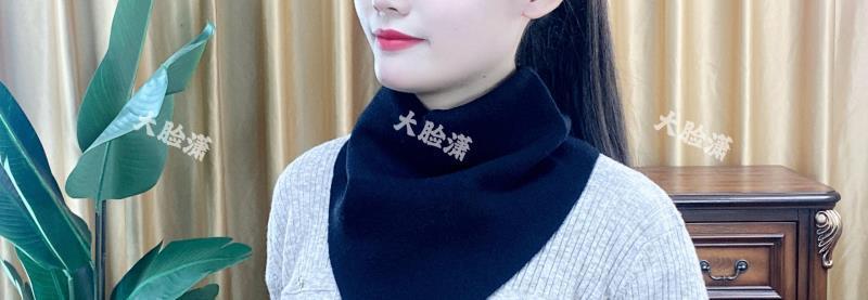 2023 New Style of Korean-style versatile cold-proof scarf for women to keep warm and protect the cervical vertebrae in autumn and winter. It is a knitted triangular scarf pic 18