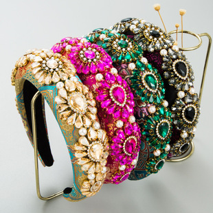 New style hair bands, European and American fashion, light luxury, full diamond pearl headbands, Korean-style elegant facial cleansing headwear wholesale and export pic 11