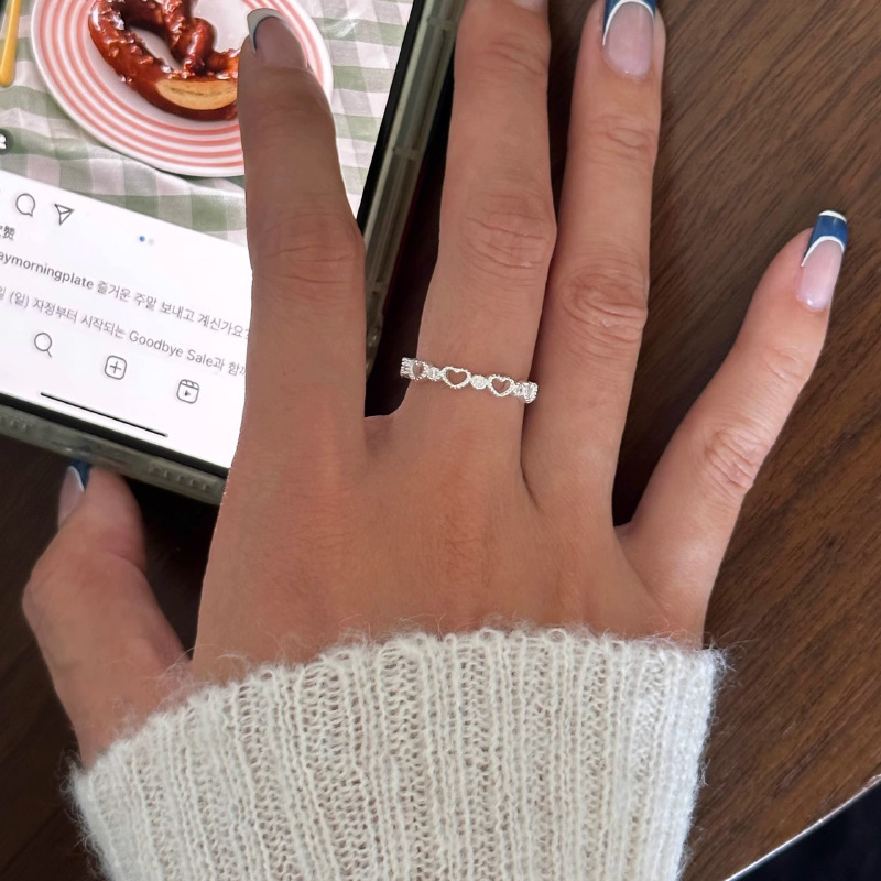 小众设计镂空爱心粉钻蝴蝶结戒指女轻奢风时尚百搭高级感食指戒详情3