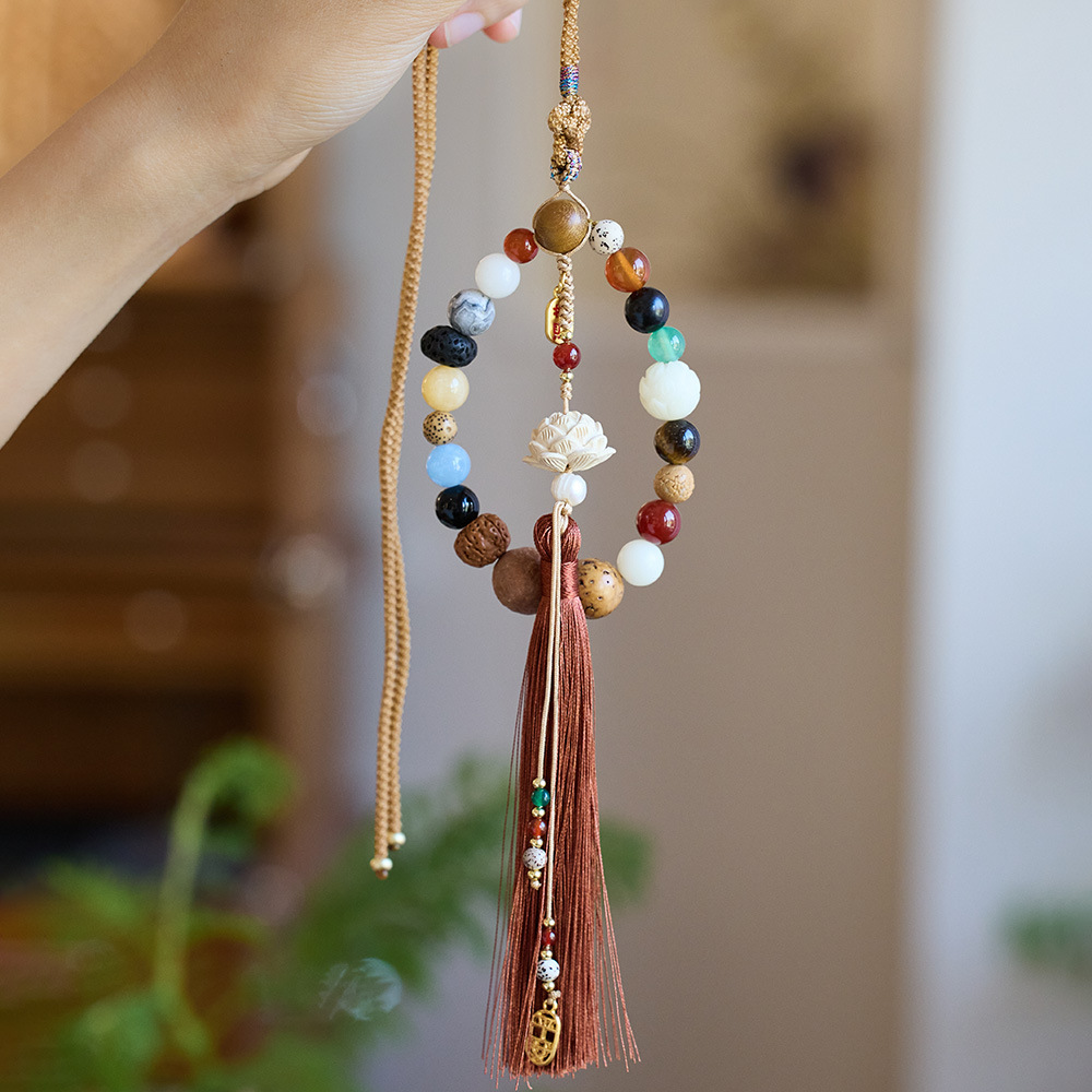 Wholesale of 2023 Temple style 18-seed car pendant, Safe Travel bag, multi-treasure Bodhi bead, and souvenir pendant pic 9