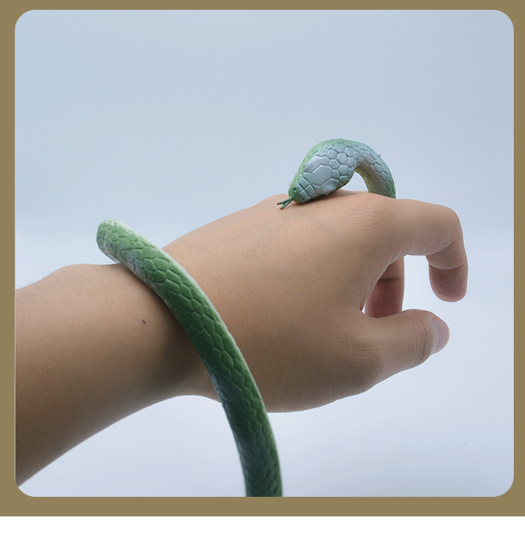 景区地摊跨境吓人整蛊假橡胶蛇 创意新奇特玩具整人仿真蛇批发详情6