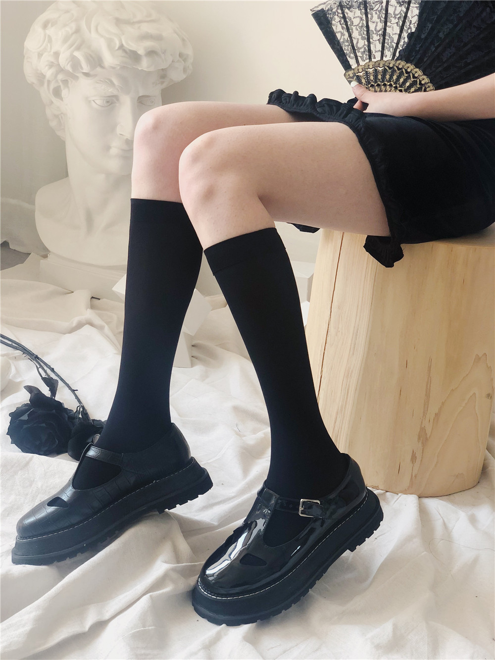 Classic and versatile jk black and white mid-calf knee-high socks that can be worn all year round, featuring non-permeable velvet calf socks pic 23