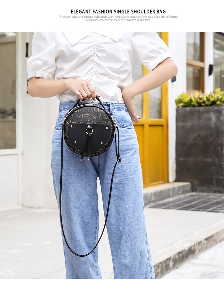 The 2021 new letter-printed double-layer single-shoulder small round bag for women is a fashionable and casual mobile phone bag with an upgraded version pic 14