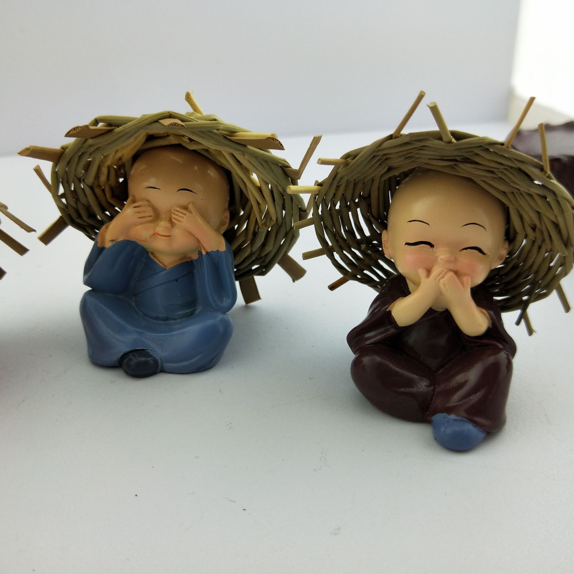 草帽和尚汽车小摆件  家居树脂工艺品装饰摆件 新款创意草帽和尚详情2