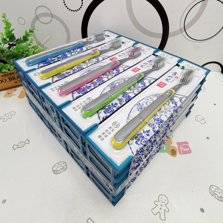 D2111 710# Chinese Style Series Toothbrush for adults, home use, travel, Fine filaments, soft bristles, clean, 2-yuan store wholesale pic 5