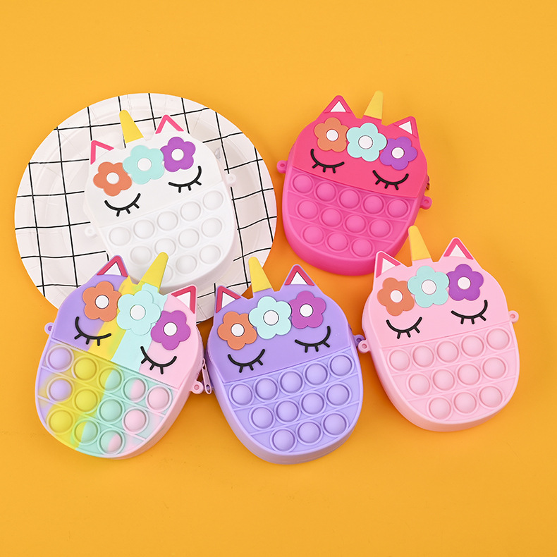 Cross-border new rat-extermination pioneer coin purse Cartoon Unicorn single-shoulder diagonal silicone bag decompression silicone coin purse pic 4