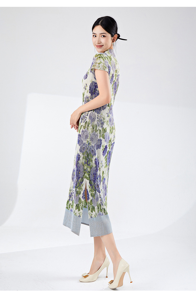 A new Chinese-style, retro, slit, mid-length, elegant and stylish dress for summer women with a modified version of the national trend pic 27