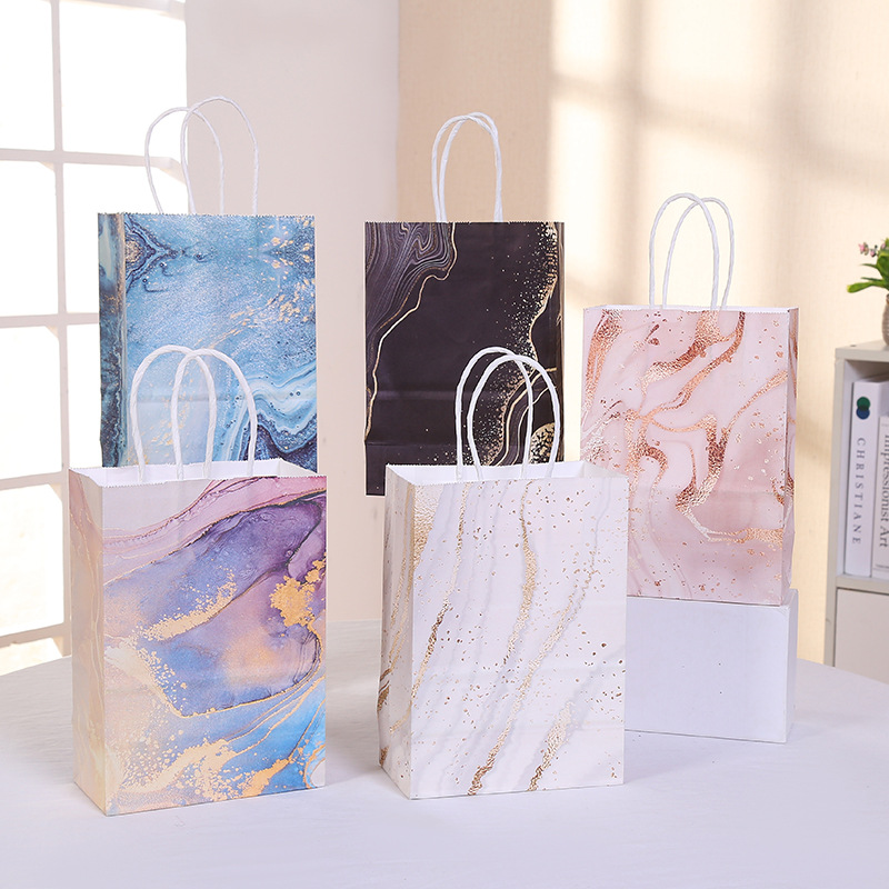 Factory wholesale of hand-held paper bags, kraft paper bags, party and party gift bags, gift bags, candy bags, customized pic 2