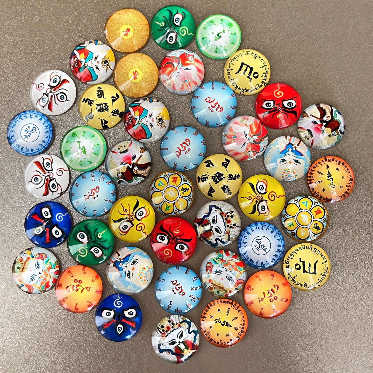 玻璃戒面 五路财神九尾狐狸八大守护神唐卡八卦绿度母手串链配件详情1