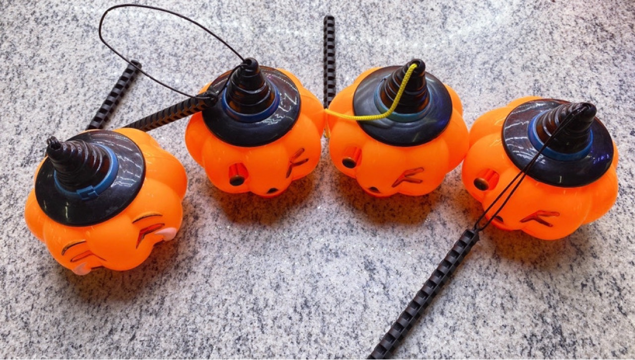 万圣节手提南瓜灯黑色帽子趣味表情节日灯光自带音乐儿童玩具详情3