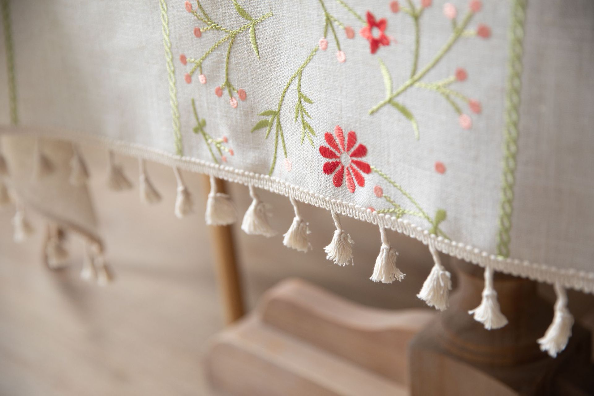 Cross-border plain thickened tablecloth, fresh white Japanese-embroidered flower Western tablecloth, party Japanese table mat pic 17